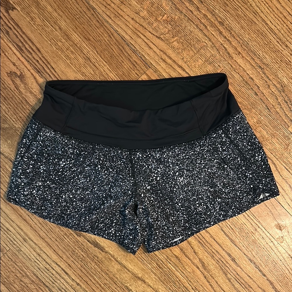 Lululemon | Run Times Shorts Black White Splatter Women’s Size 6